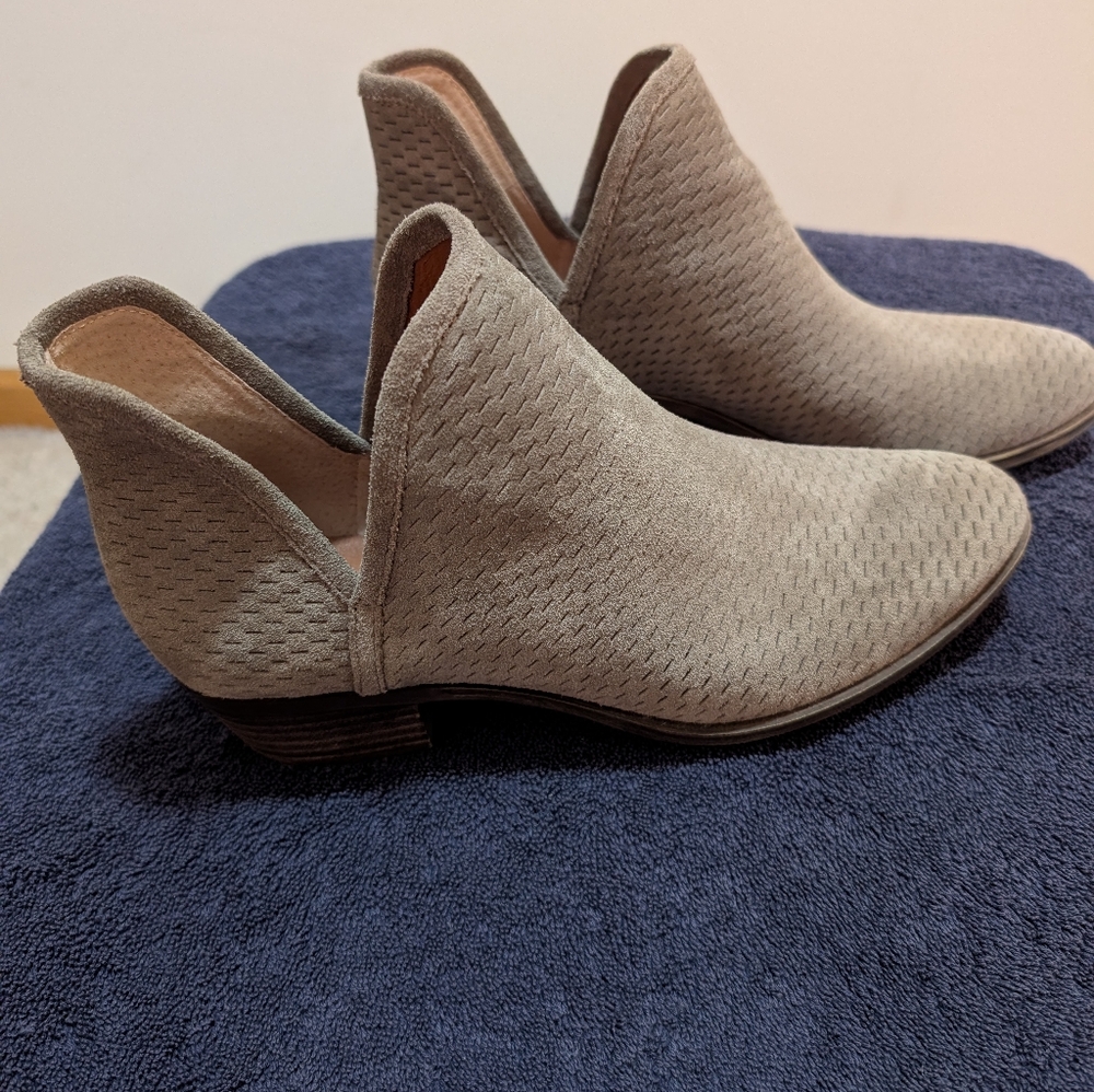 Lucky Brand Suede Tan Booties Sz 10